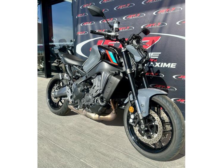 YAMAHA MT-09 FULL GARANTIE 2026 / MOTO DE DIRECTION 