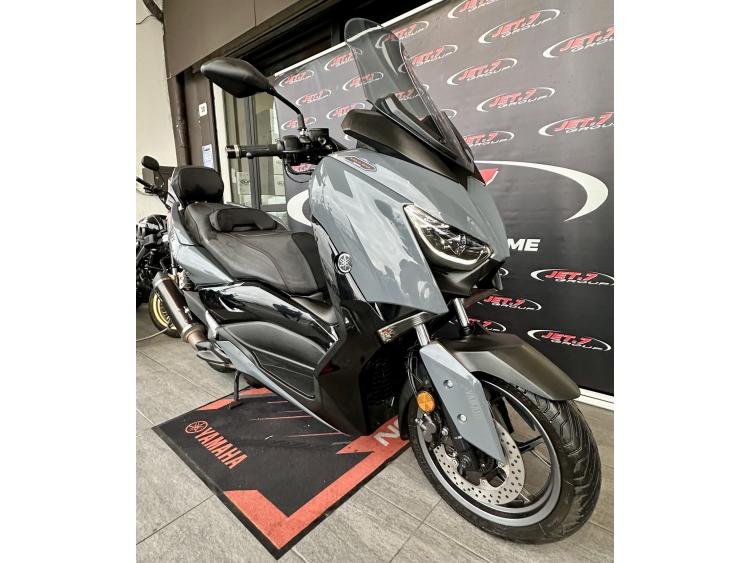 YAMAHA XMAX 125 TECH MAX 1 ER MAIN + GARANTIE + ACCESSOIRES 
