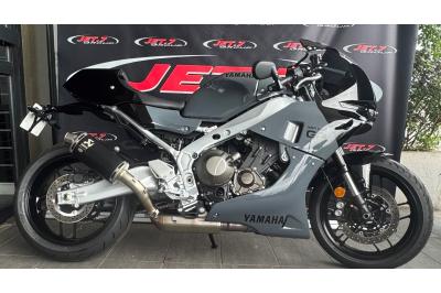 YAMAHA XSR 900 ABS