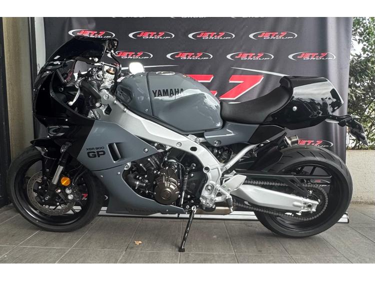 YAMAHA XSR 900 ABS