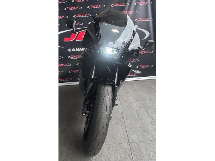 YAMAHA XSR 900 ABS