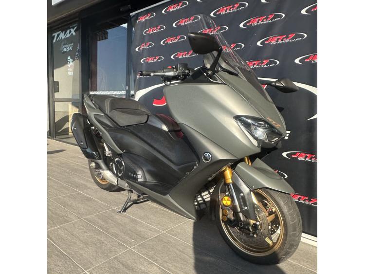 YAMAHA XP T-MAX 560 TECH MAX KAMO 1ER MAINS 