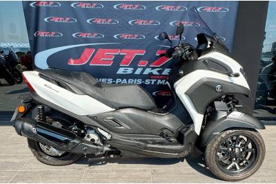 YAMAHA TRICITY 300
