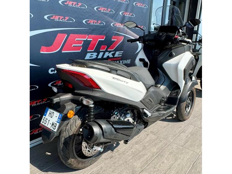 YAMAHA TRICITY 300